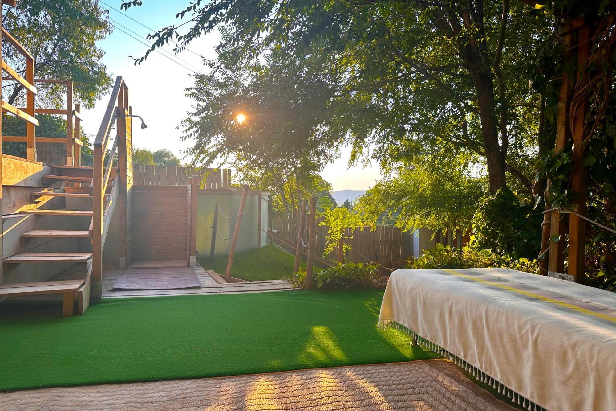 Fee4Me Cabin With Pool And Garden San Martín de la Vega エクステリア 写真