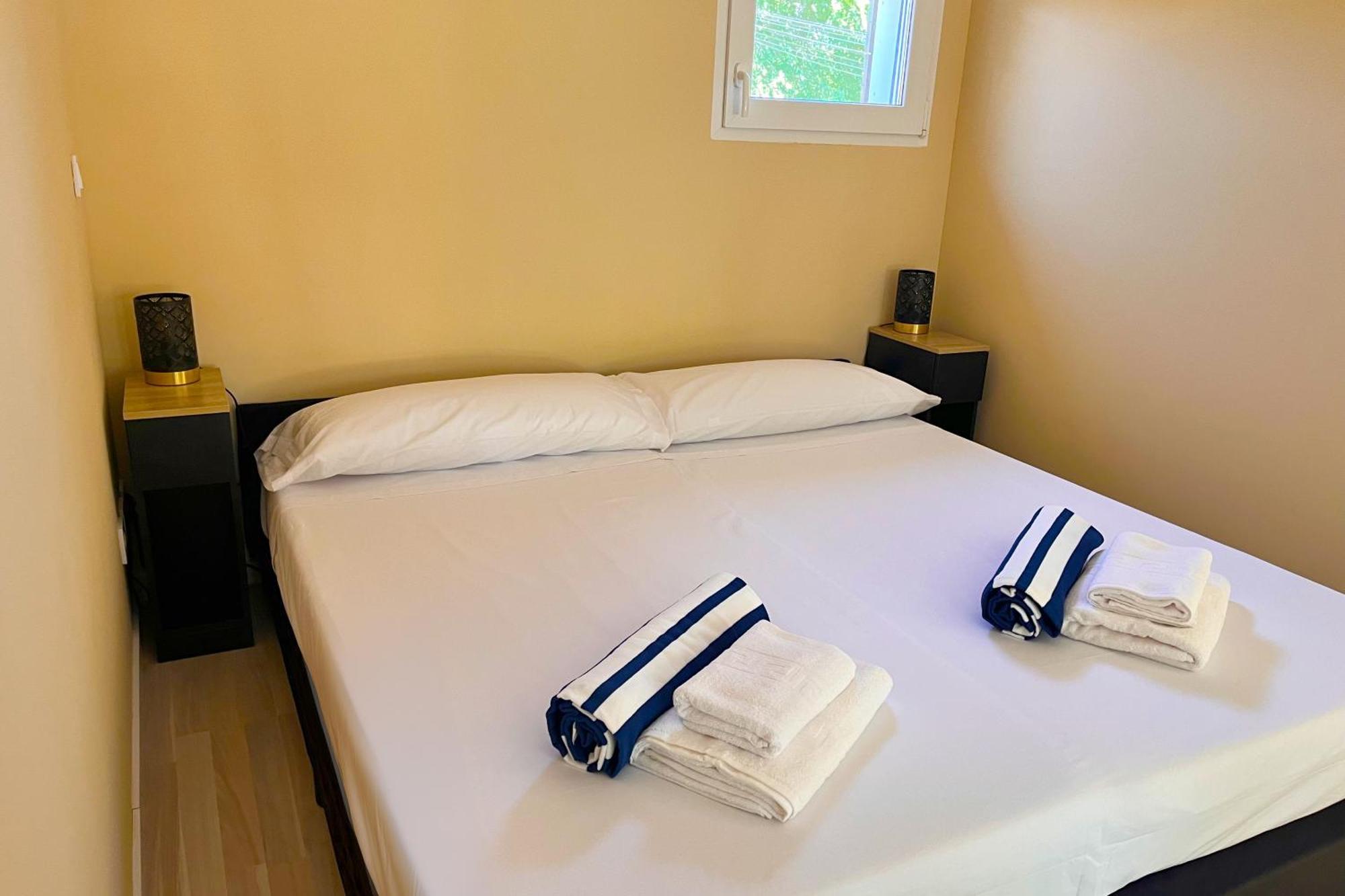Fee4Me Cabin With Pool And Garden San Martín de la Vega エクステリア 写真