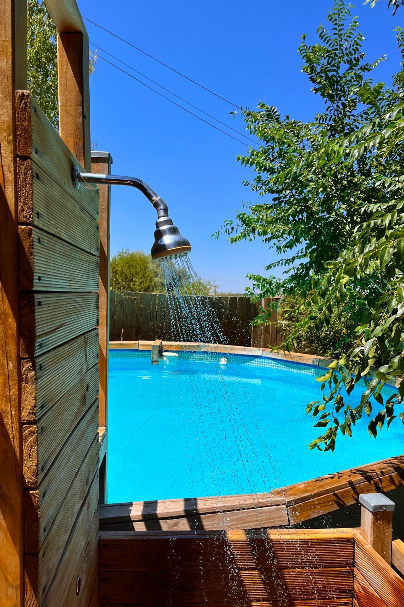 Fee4Me Cabin With Pool And Garden San Martín de la Vega エクステリア 写真